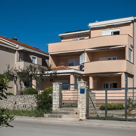 Nino 1 Affittacamere